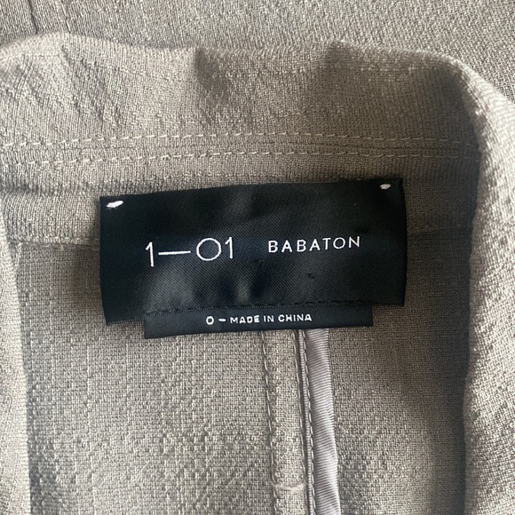 Aritzia Babaton Wool Blend Double Breasted Blazer sz 0 - Picture 4 of 5